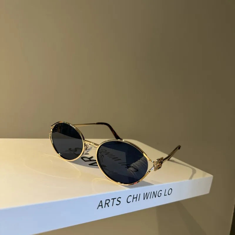Oculos Oval